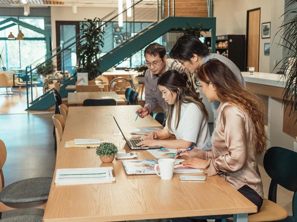 How are UK Businesses Adapting to Global Challenges?